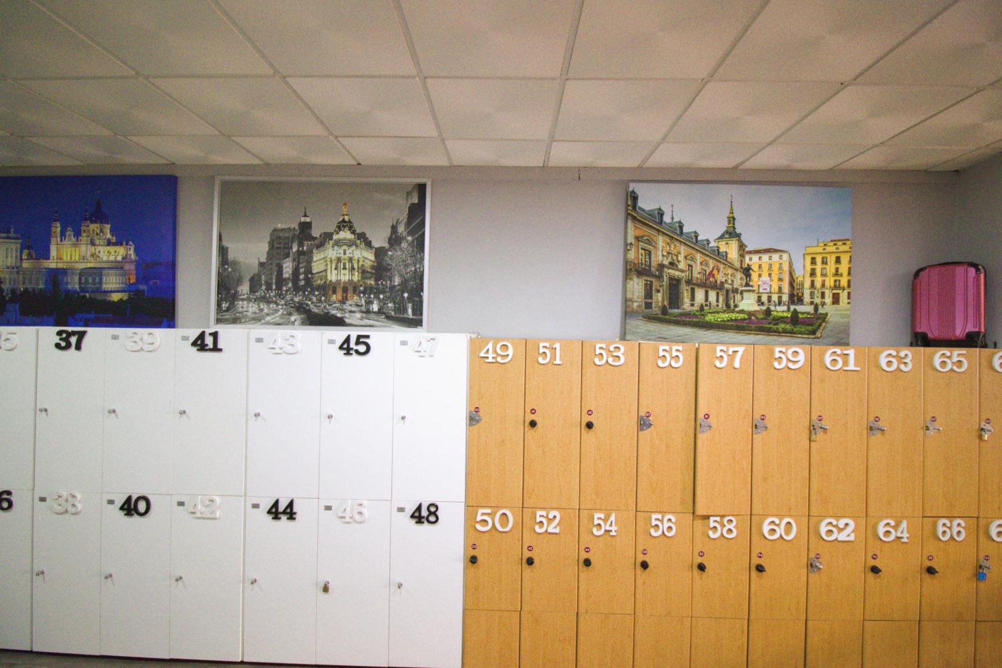 Madrid Downtown Hostel Екстериор снимка