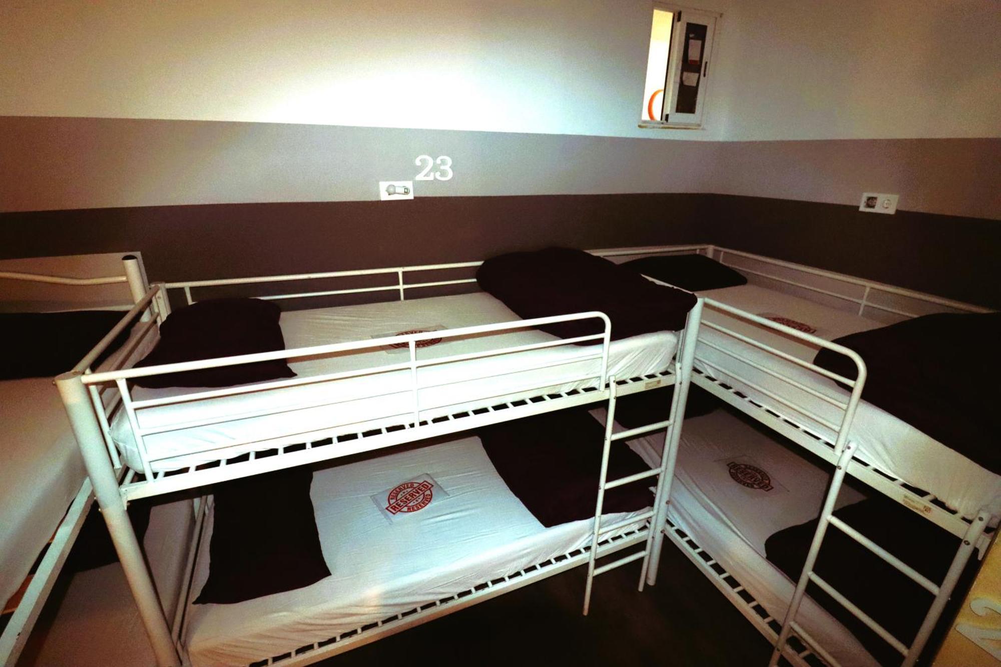 Madrid Downtown Hostel Екстериор снимка