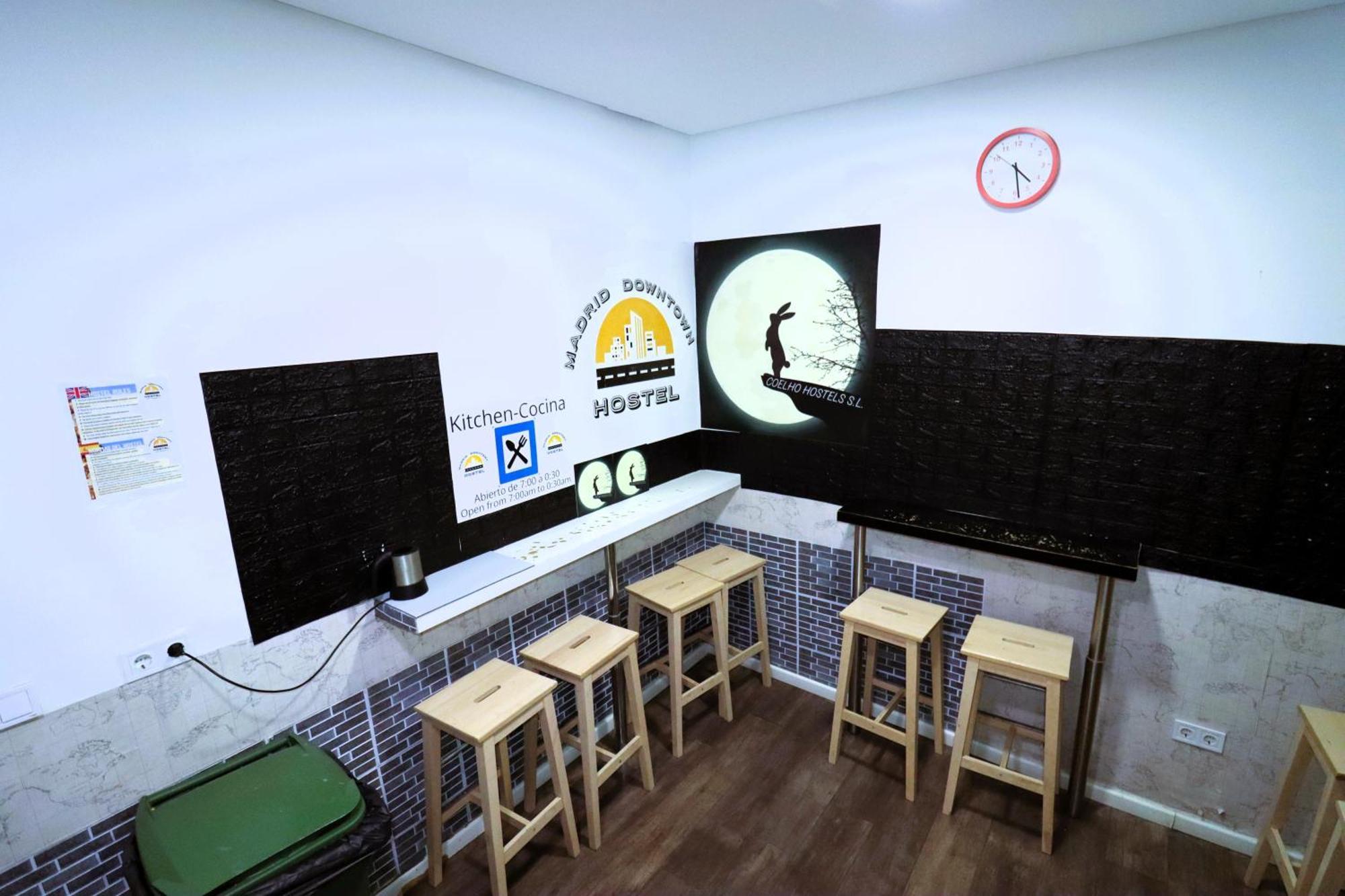 Madrid Downtown Hostel Екстериор снимка